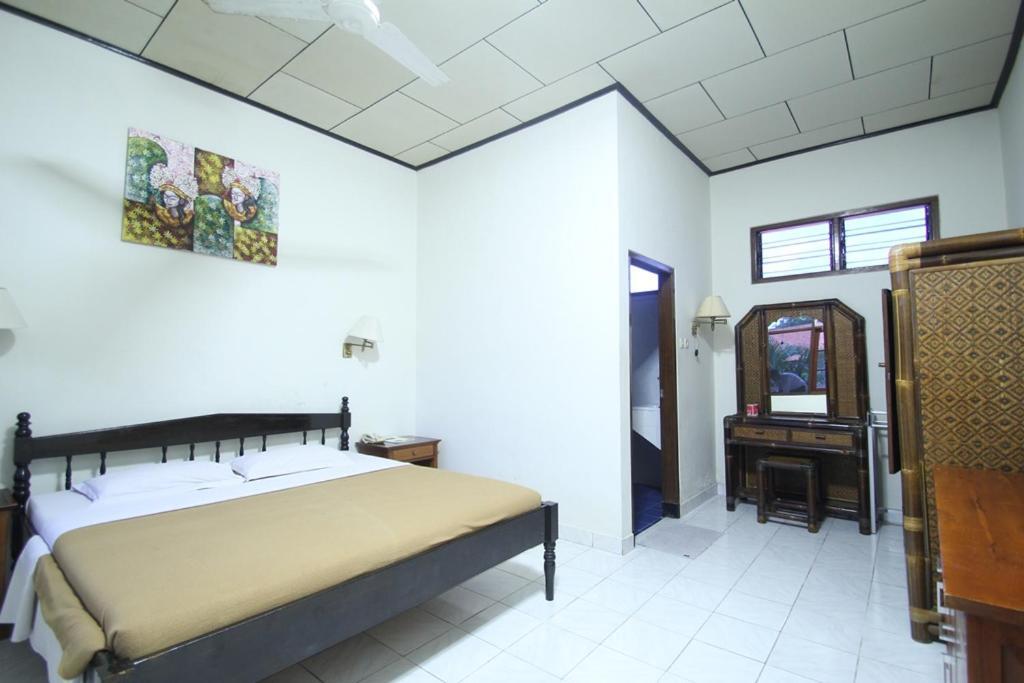 Kuta Dormitory At Simpang Inn Exterior photo